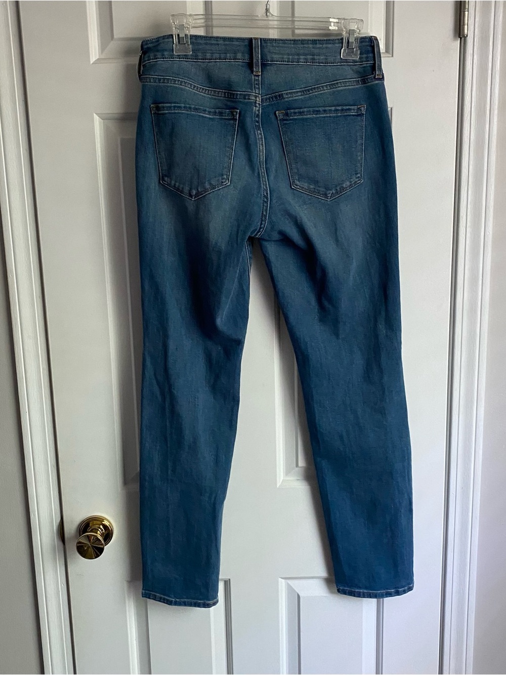 Old Navy Mid Rise Power Slim Straight Jeans 6 - Picture 4 of 4